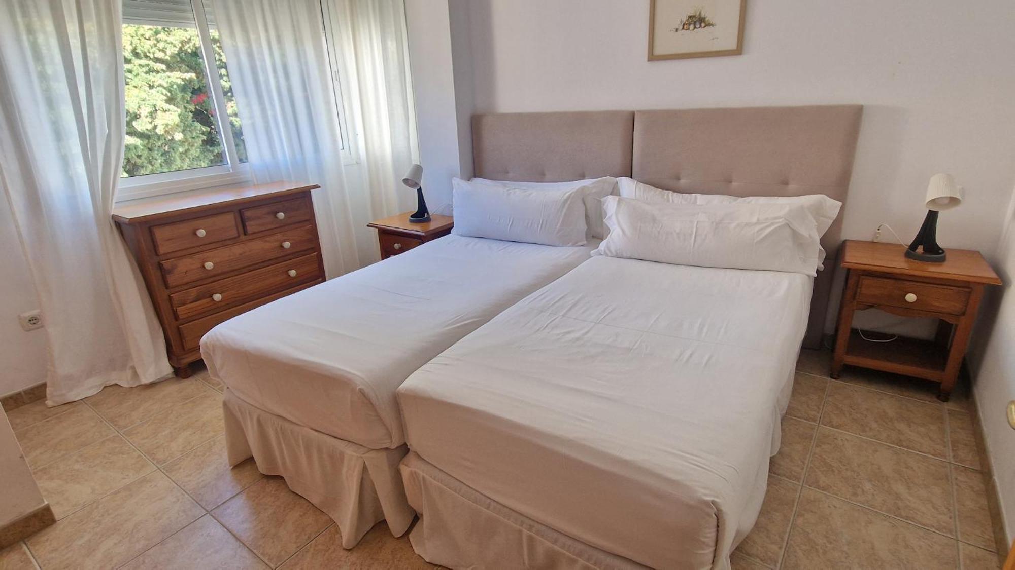 Apartamentos Latin Nerja Kültér fotó