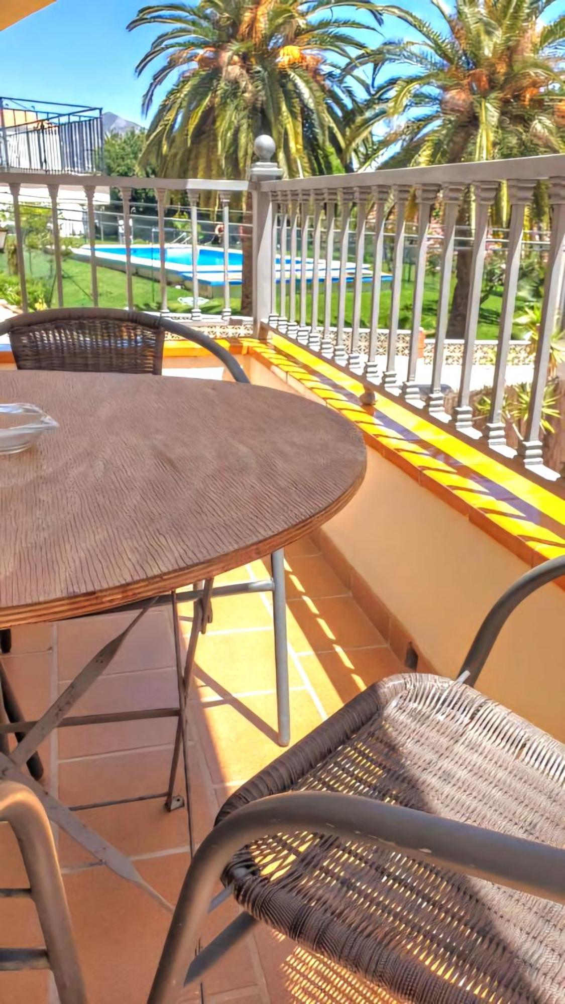 Apartamentos Latin Nerja Kültér fotó