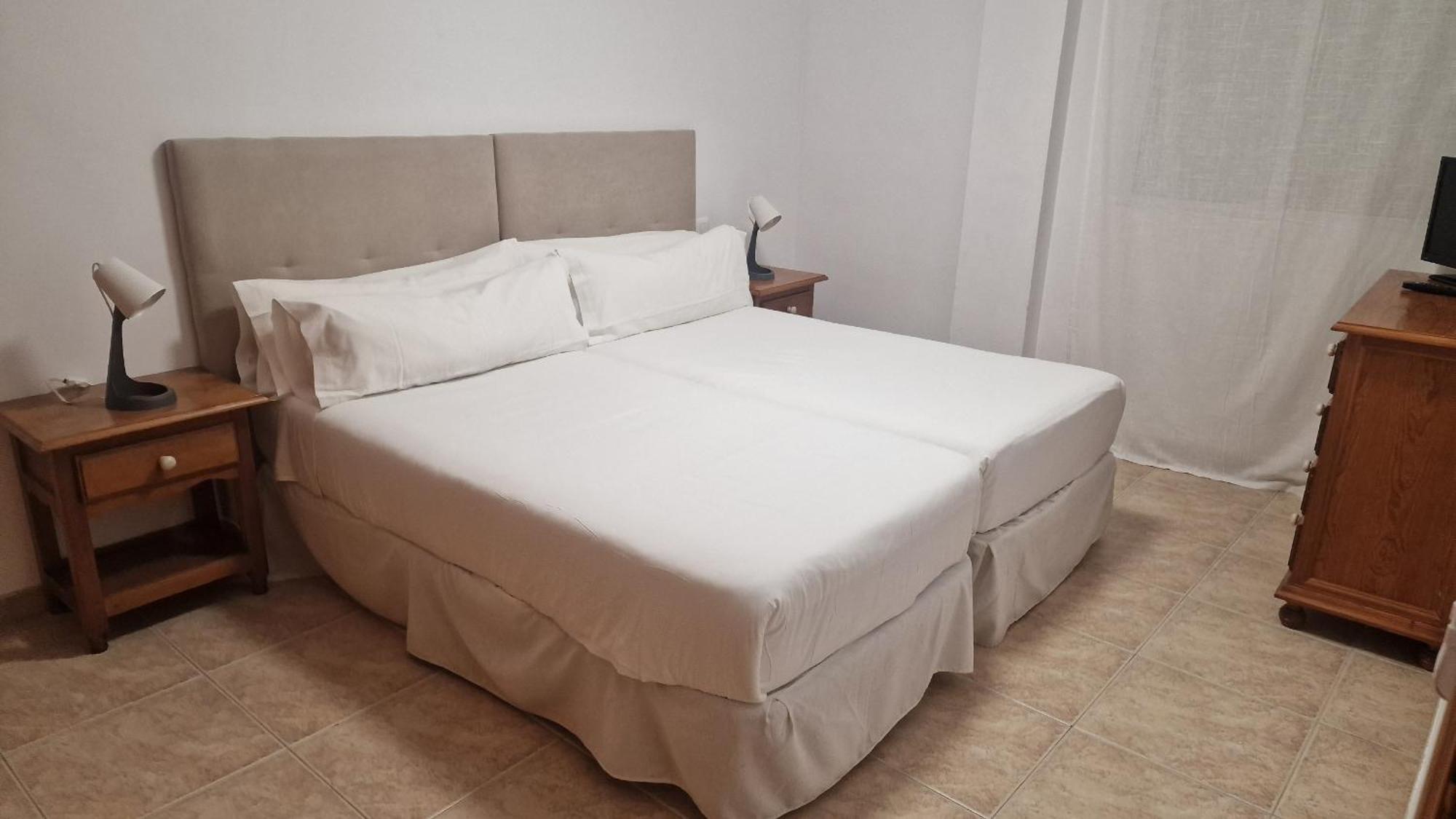 Apartamentos Latin Nerja Kültér fotó