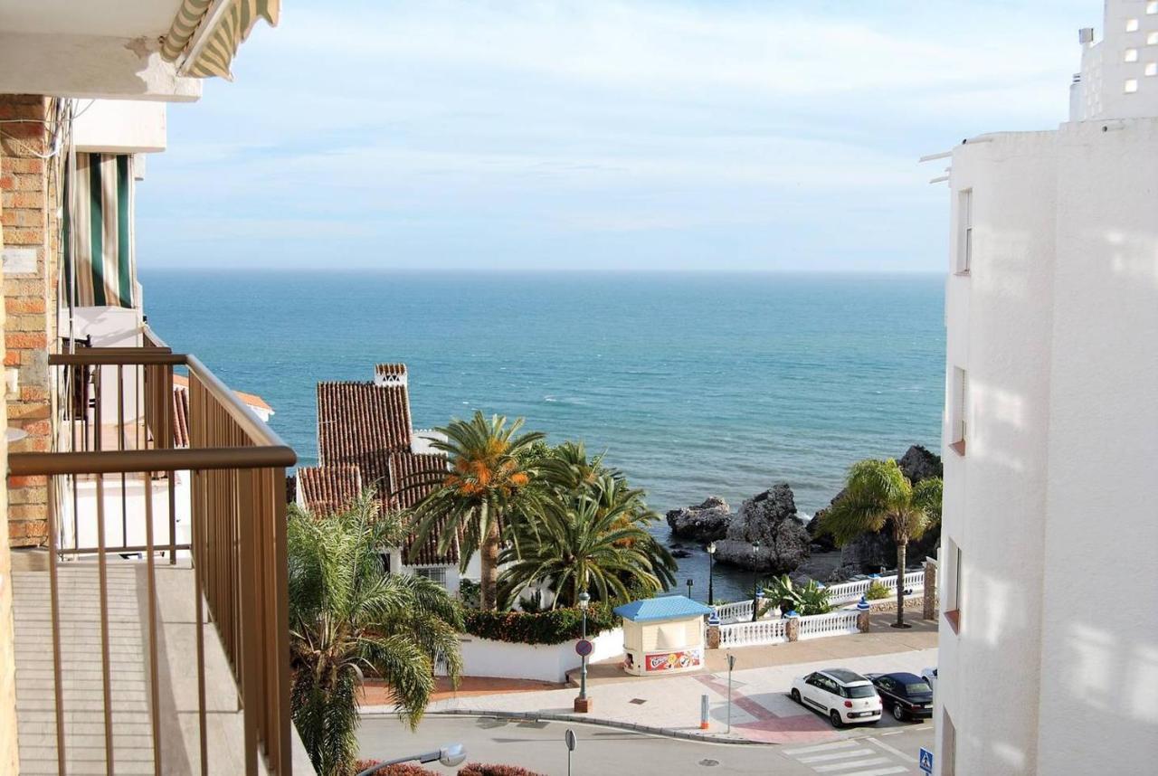 Apartamentos Latin Nerja Kültér fotó
